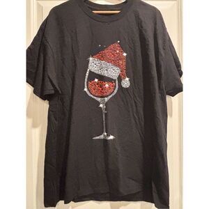 Christmas Wine Glass T-shirt size XL